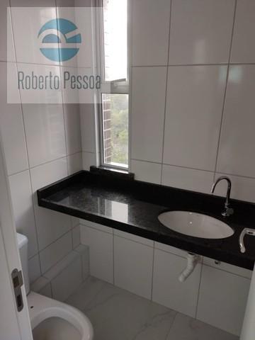 wc sute 01