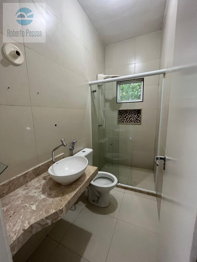 wc sute 02
