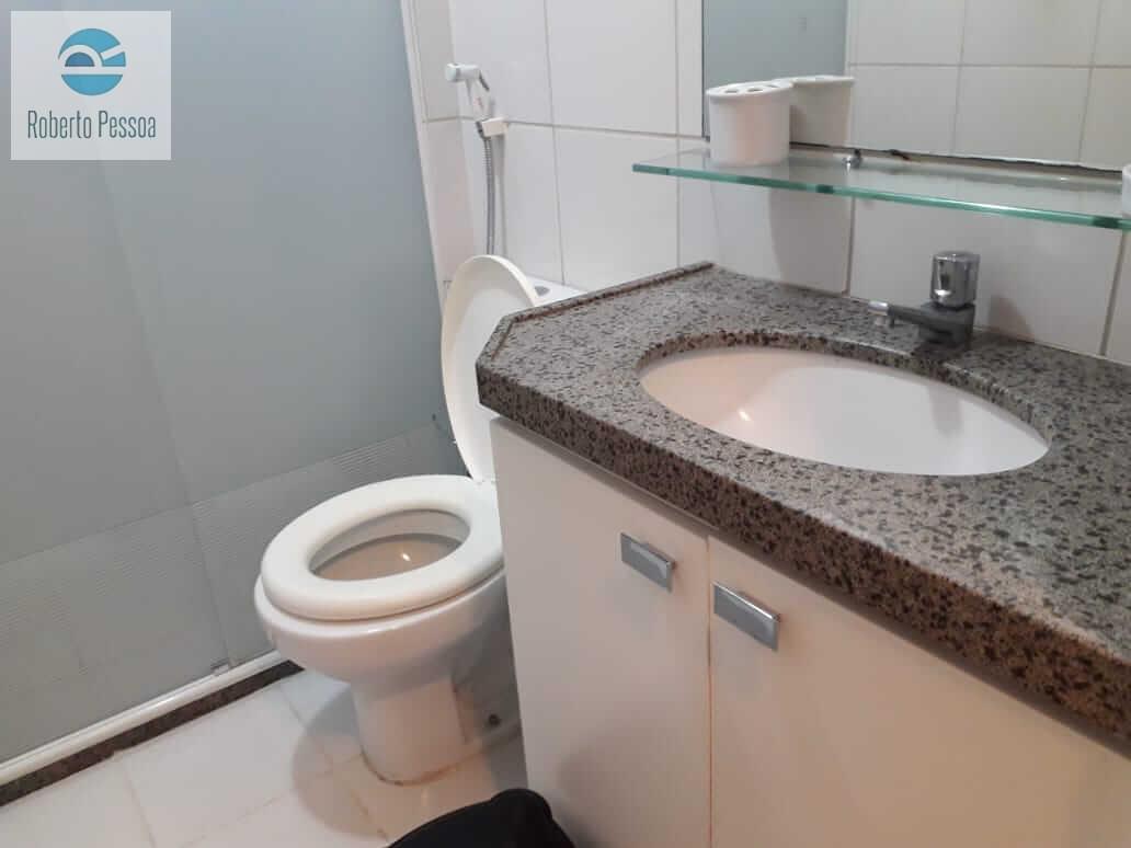 wc sute 01