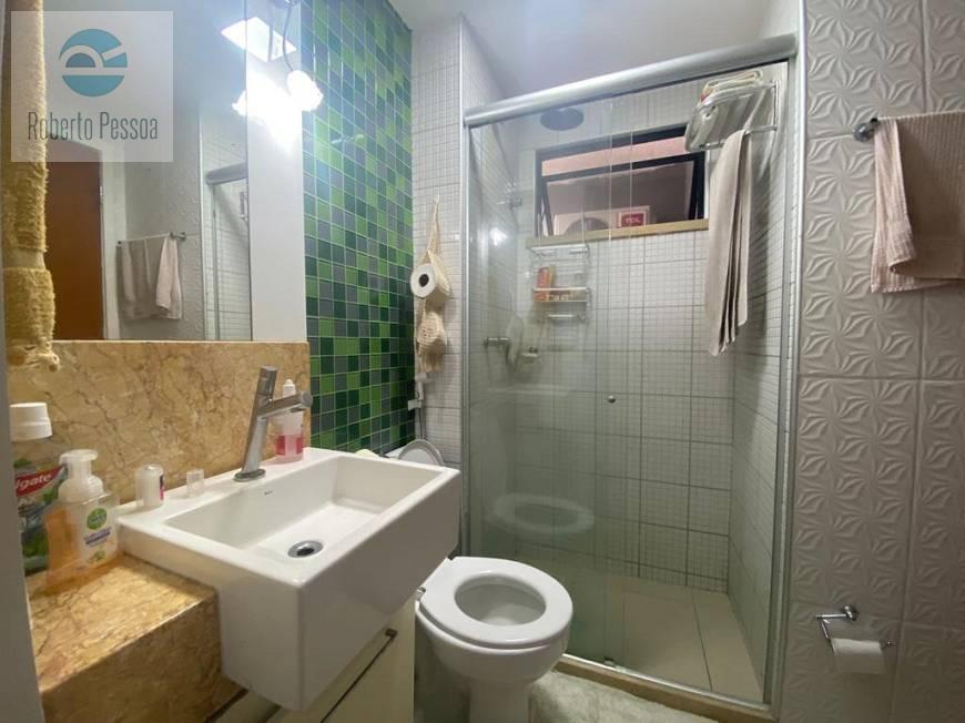 wc sute 01