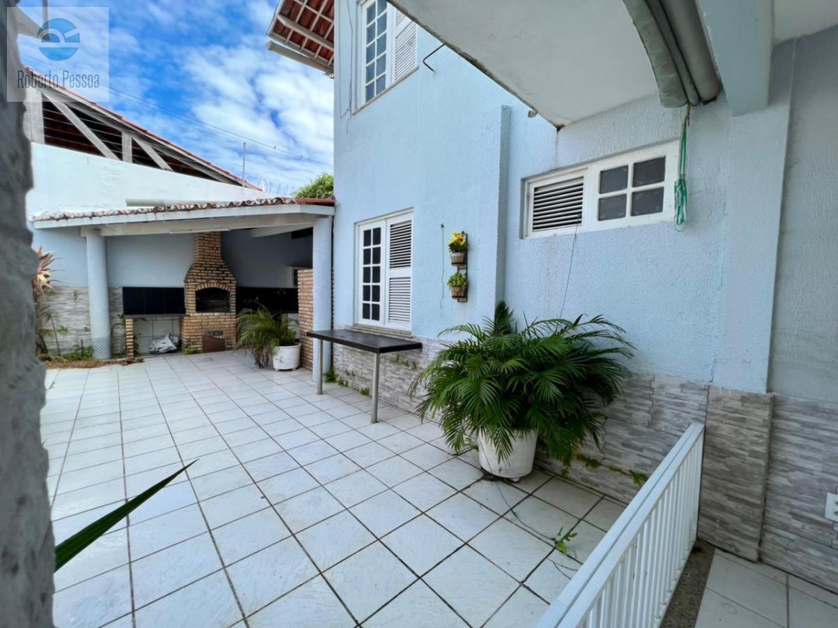 deck com churrasqueira privativo