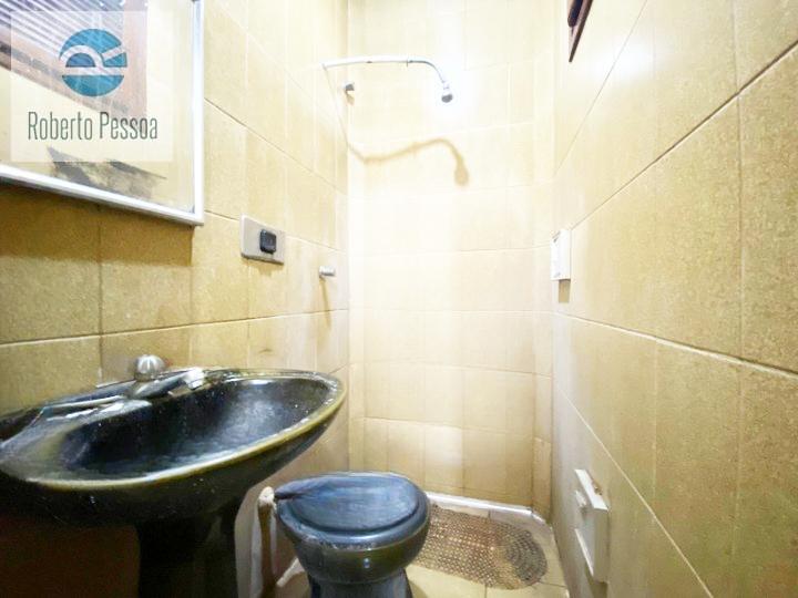 wc sute 03