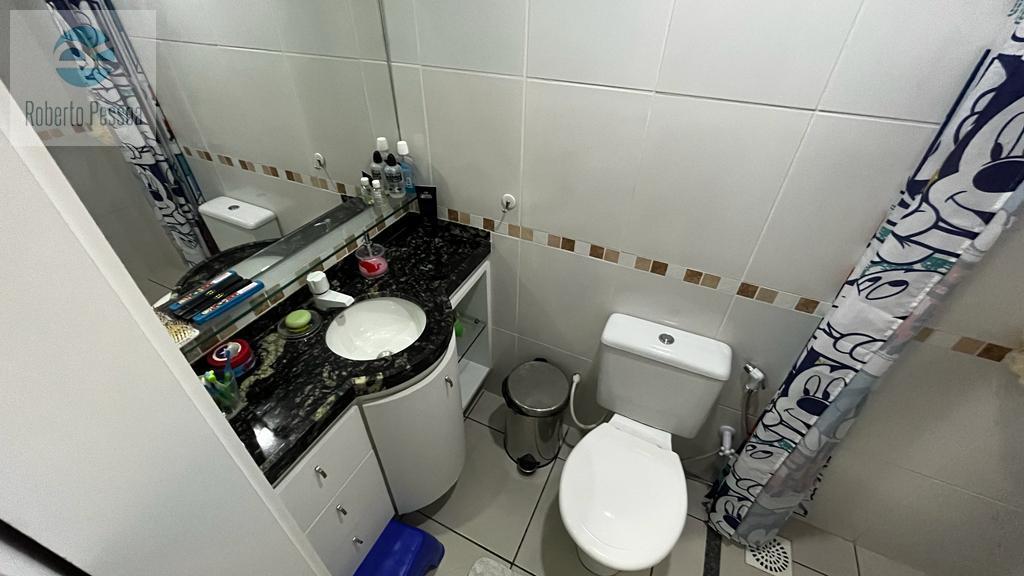 wc sute 03