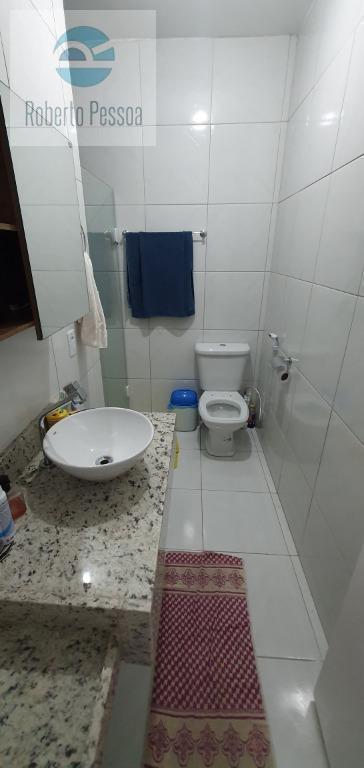 wc sute 02