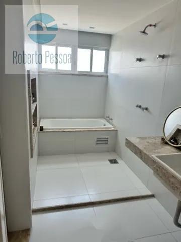 wc sute 02