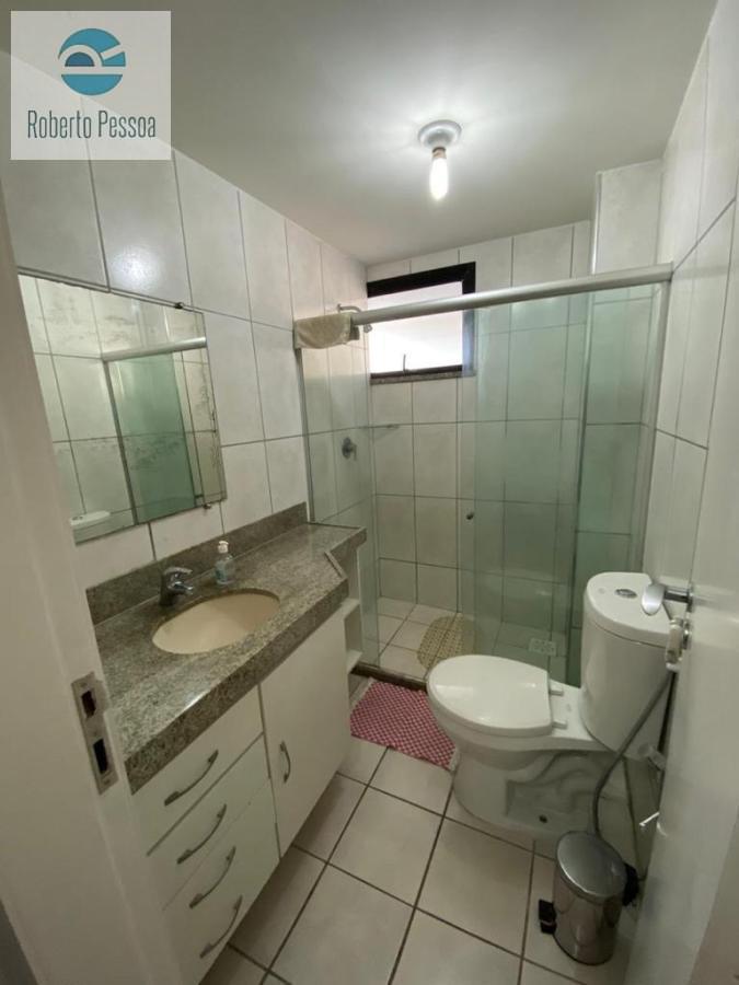 wc sute 04