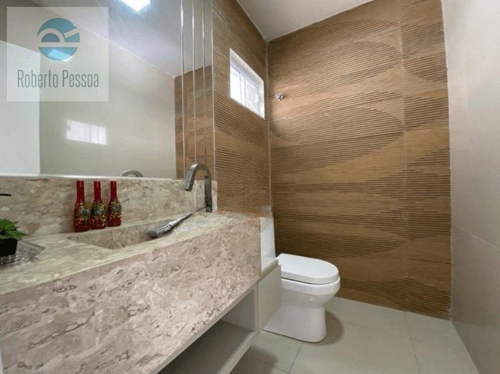 wc sute 03