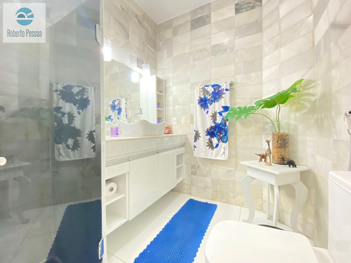 wc social