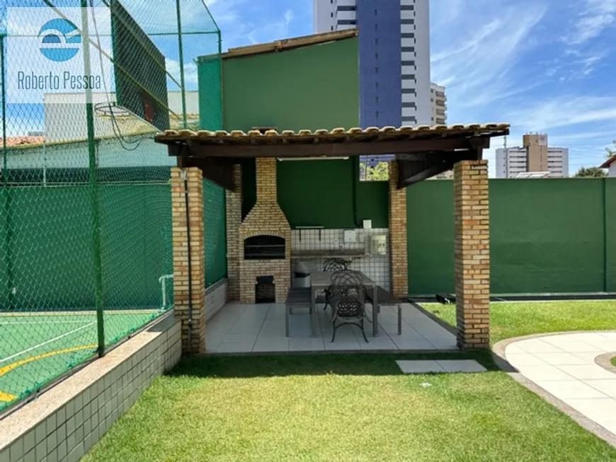 deck com churrasqueira