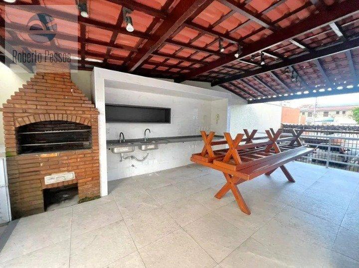 deck com churrasqueira