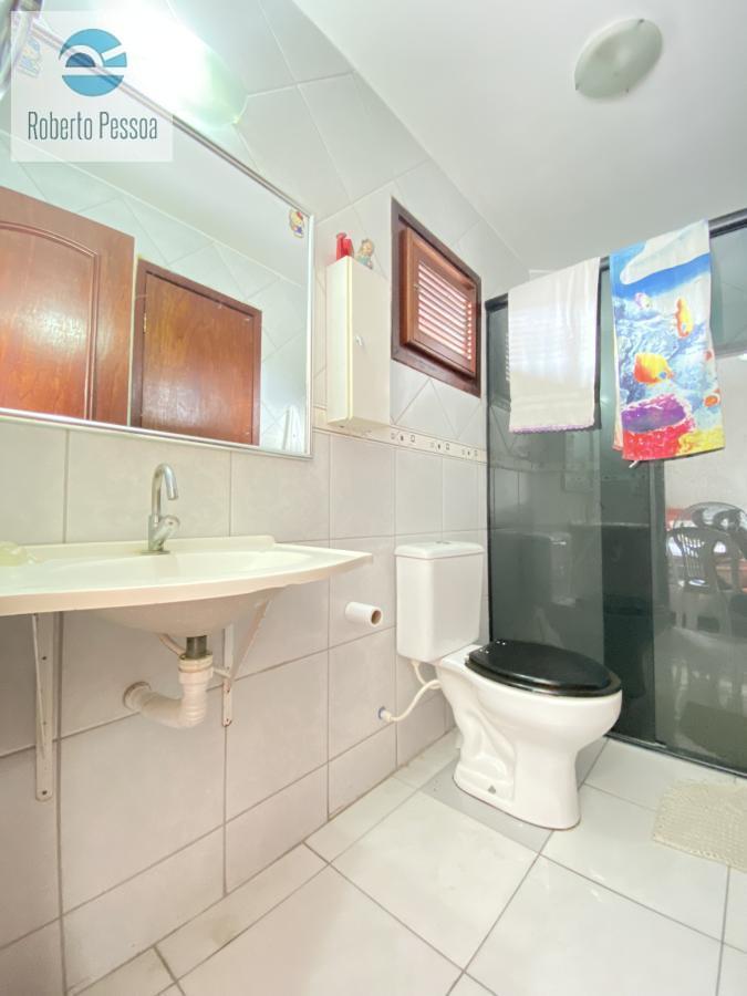 wc sute 02