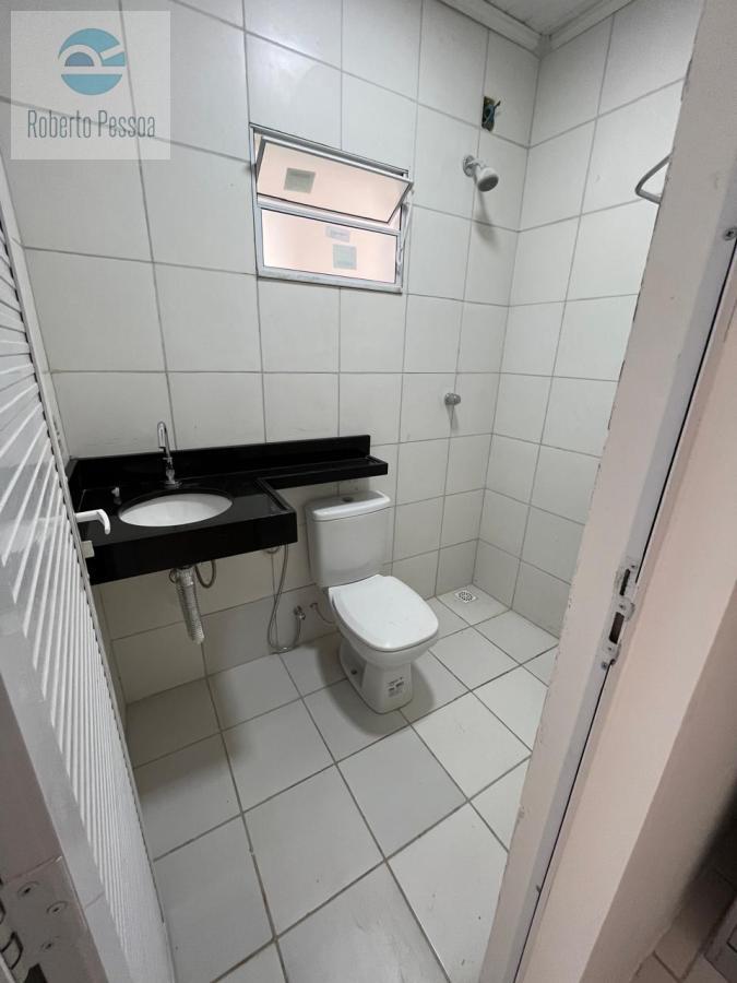 wc sute 02