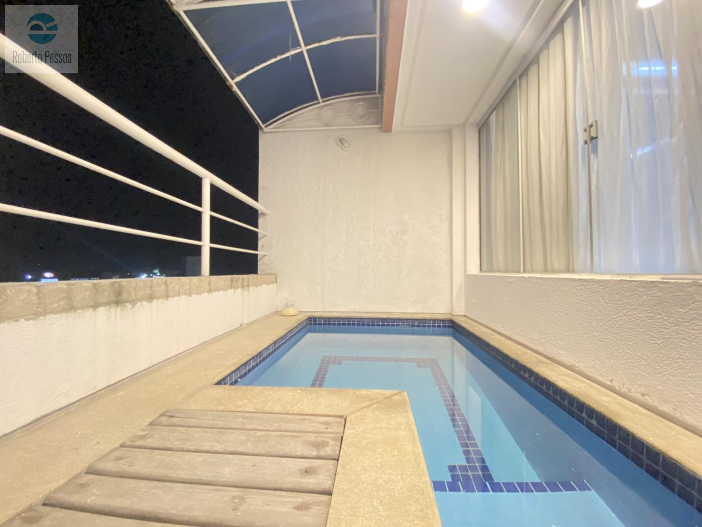 varanda com piscina