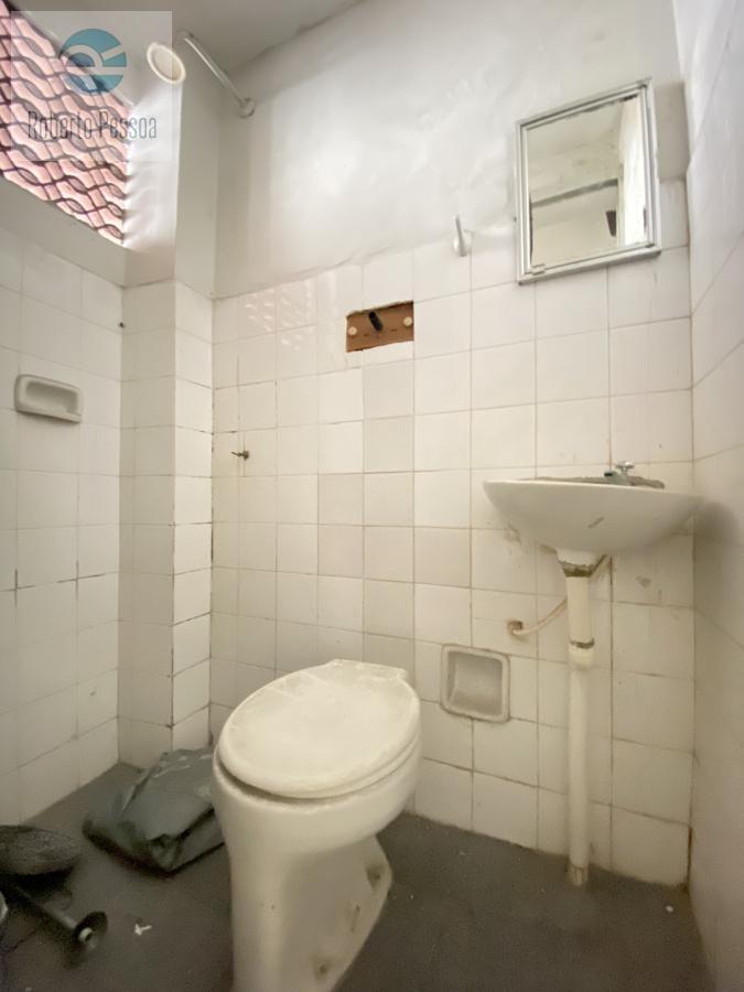 wc sute 02