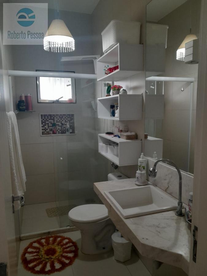 wc sute 02