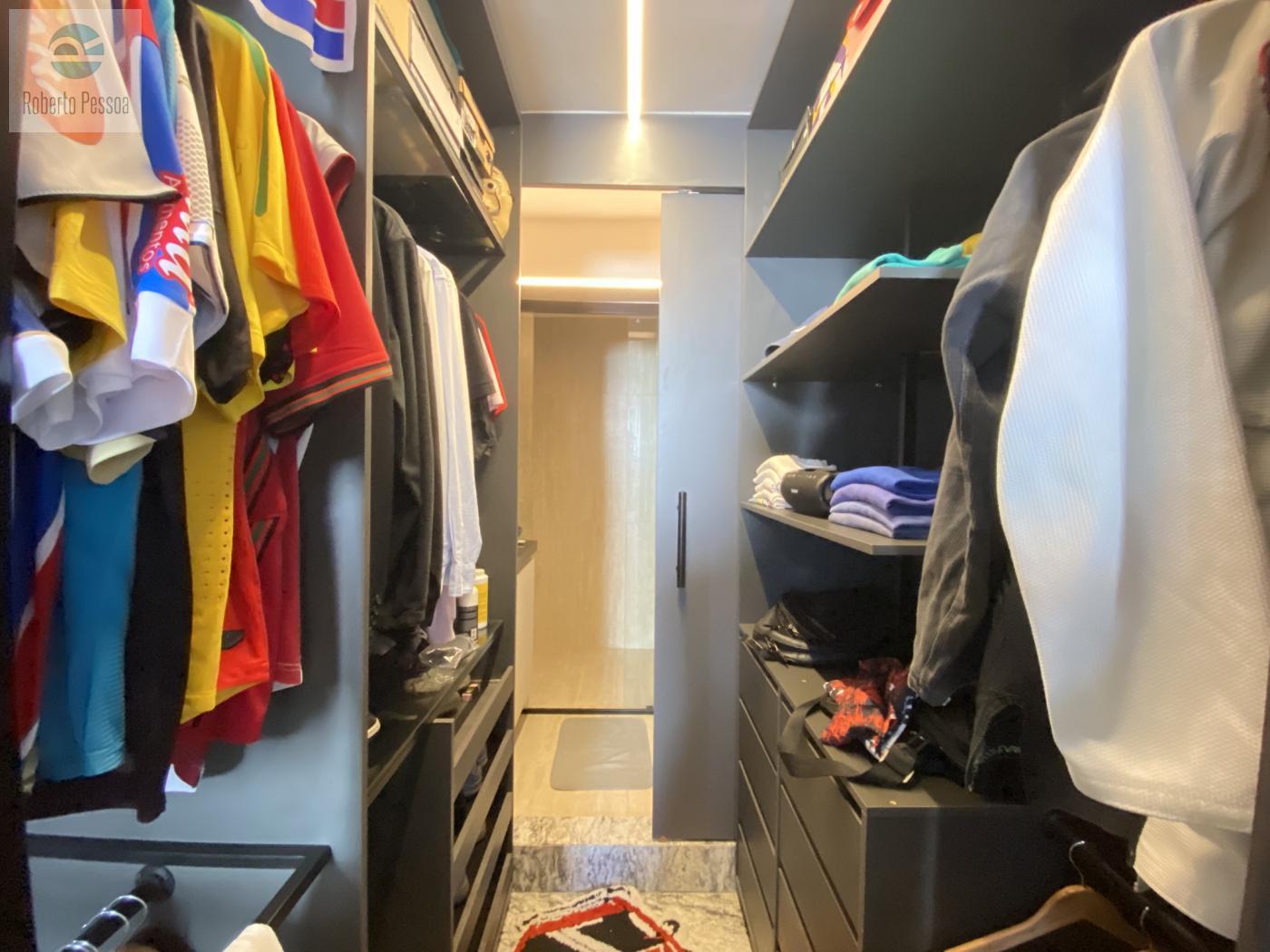 closet sute 02
