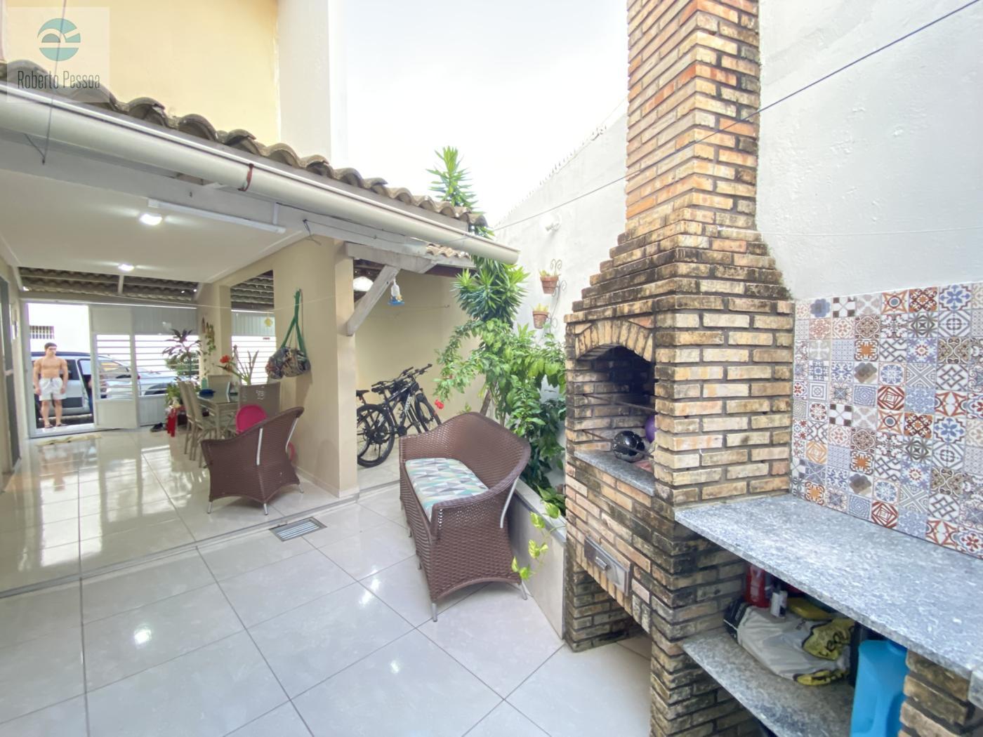 deck com churrasqueira